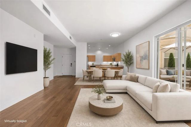 917 S New Hampshire 215, Los Angeles, CA 90006
