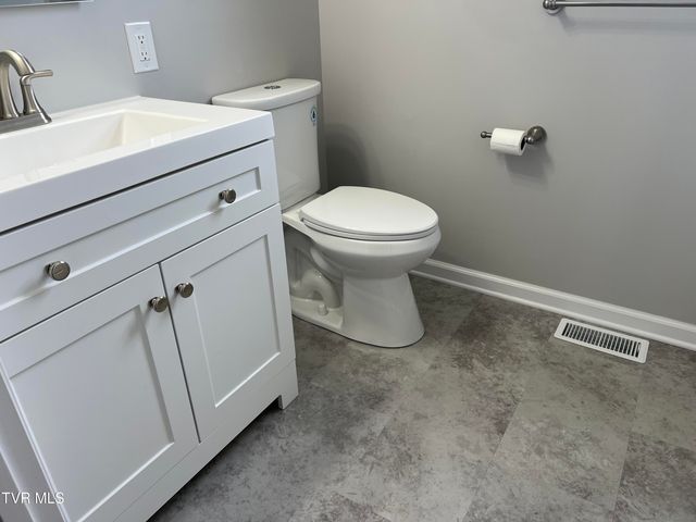 1829 Kenwood Road, Kingsport, TN 37664