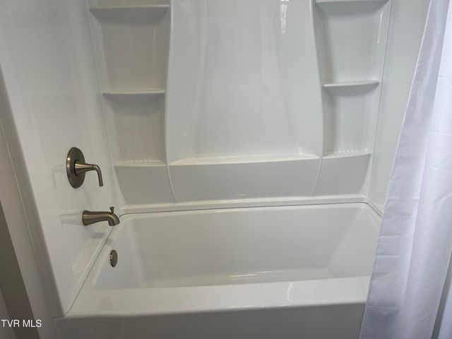 1829 Kenwood Road, Kingsport, TN 37664