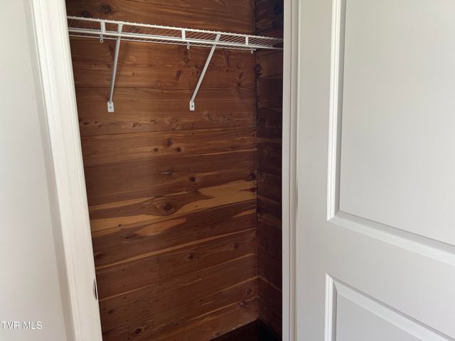 1829 Kenwood Road, Kingsport, TN 37664