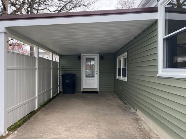 1829 Kenwood Road, Kingsport, TN 37664