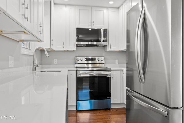 1829 Kenwood Road, Kingsport, TN 37664