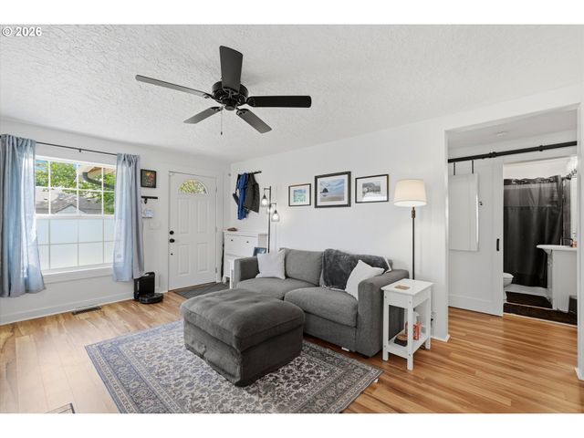 2615 Se 84TH Pl, Portland, OR 97266