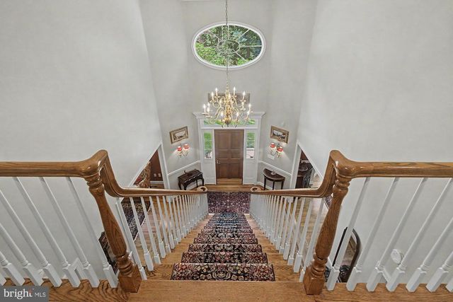 1 LAKECREST CT, Towson, MD 21286