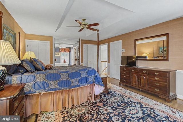 1 LAKECREST CT, Towson, MD 21286