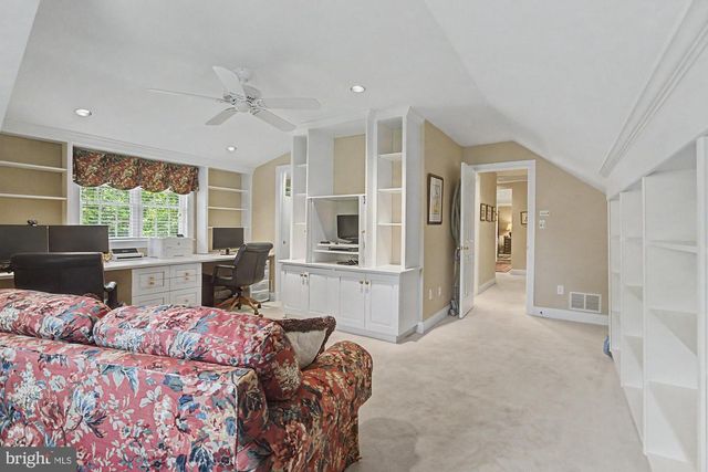 1 LAKECREST CT, Towson, MD 21286