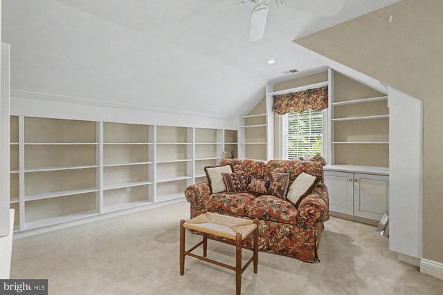 1 LAKECREST CT, Towson, MD 21286