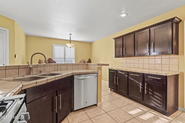 409 EMERALD BLUFF Drive, Horizon City, TX 79928