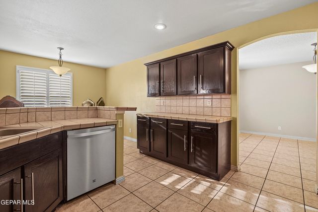 409 EMERALD BLUFF Drive, Horizon City, TX 79928