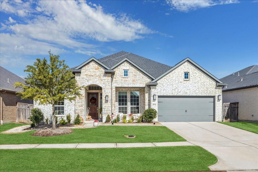 28722 Rising Moon Lane, Fulshear, TX 77441