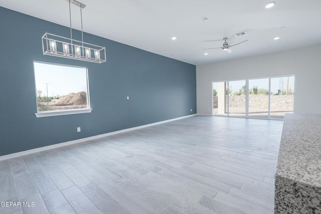 214 Olive Branch Trail, Sunland Park, NM 88008