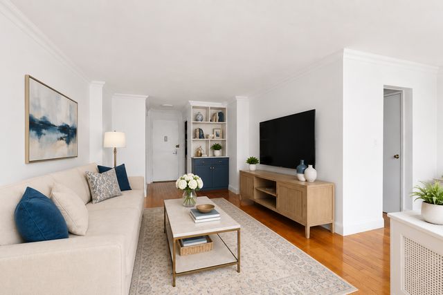225 E 36th St Apt 9D, New York City, NY 10016