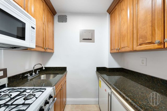 225 E 36th St Apt 9D, New York City, NY 10016