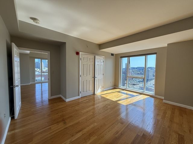 1 Nassau 1705, Boston, MA 02111