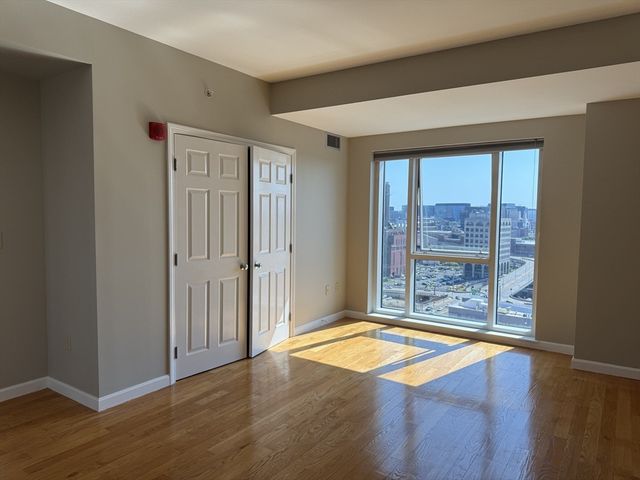 1 Nassau 1705, Boston, MA 02111