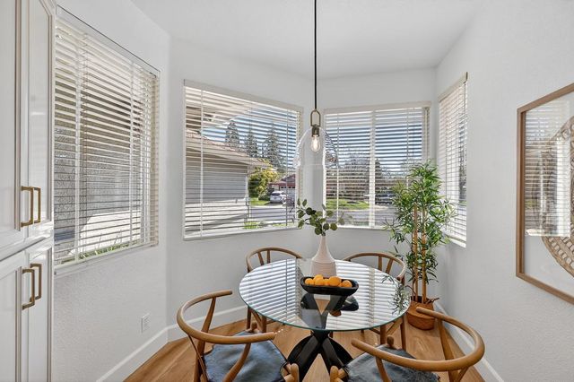 115 McNamee Dr, Folsom, CA 95630