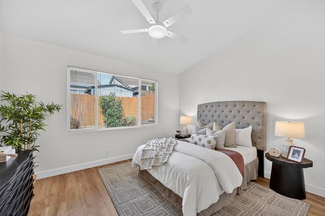 115 McNamee Dr, Folsom, CA 95630