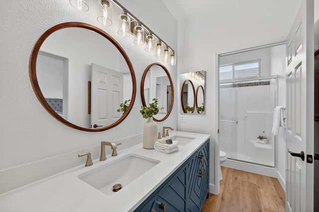 115 McNamee Dr, Folsom, CA 95630