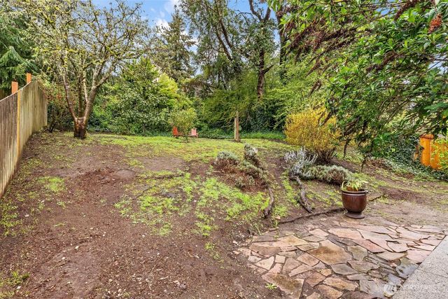 9911 31St Avenue SW, Seattle, WA 98126