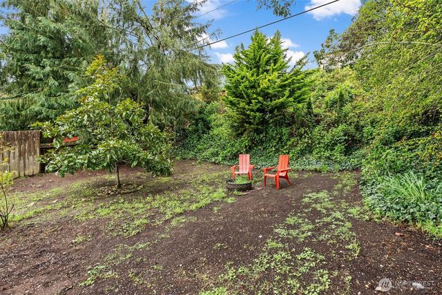 9911 31St Avenue SW, Seattle, WA 98126