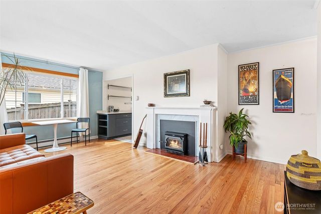 9911 31St Avenue SW, Seattle, WA 98126