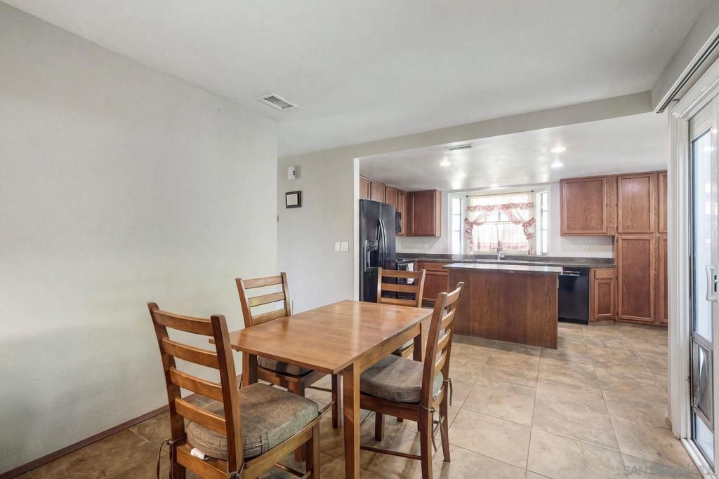 2885 Sanford Ln, Carlsbad, CA 92010 — photo 5