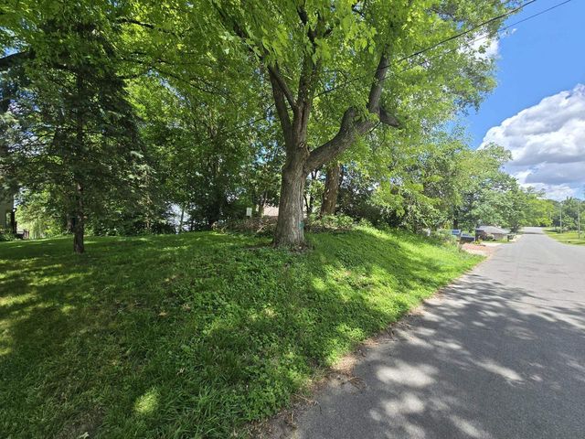 3101 Shadyside Drive, Stoughton, WI 53589