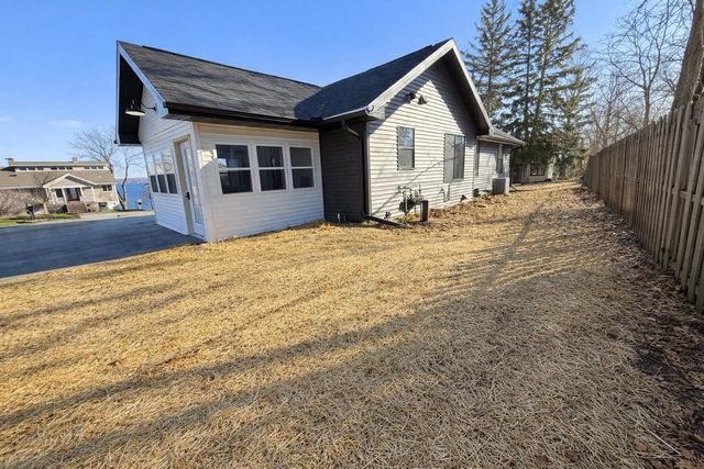 3101 Shadyside Drive, Stoughton, WI 53589