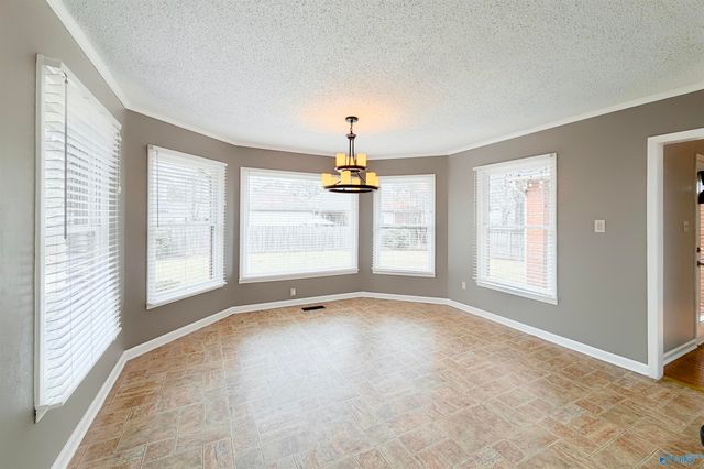 1209 Regency Blvd, Decatur, AL 35601