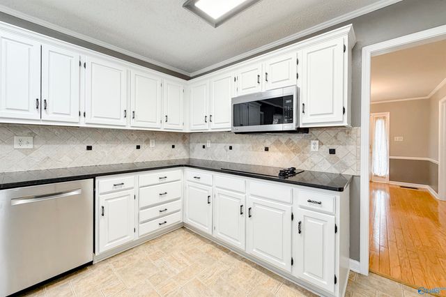 1209 Regency Blvd, Decatur, AL 35601