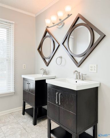 1209 Regency Blvd, Decatur, AL 35601