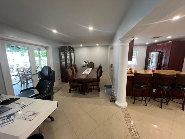 115 SW 34th Avenue, Deerfield Beach, FL 33442