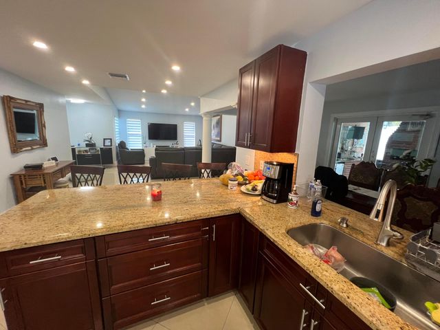 115 SW 34th Avenue, Deerfield Beach, FL 33442