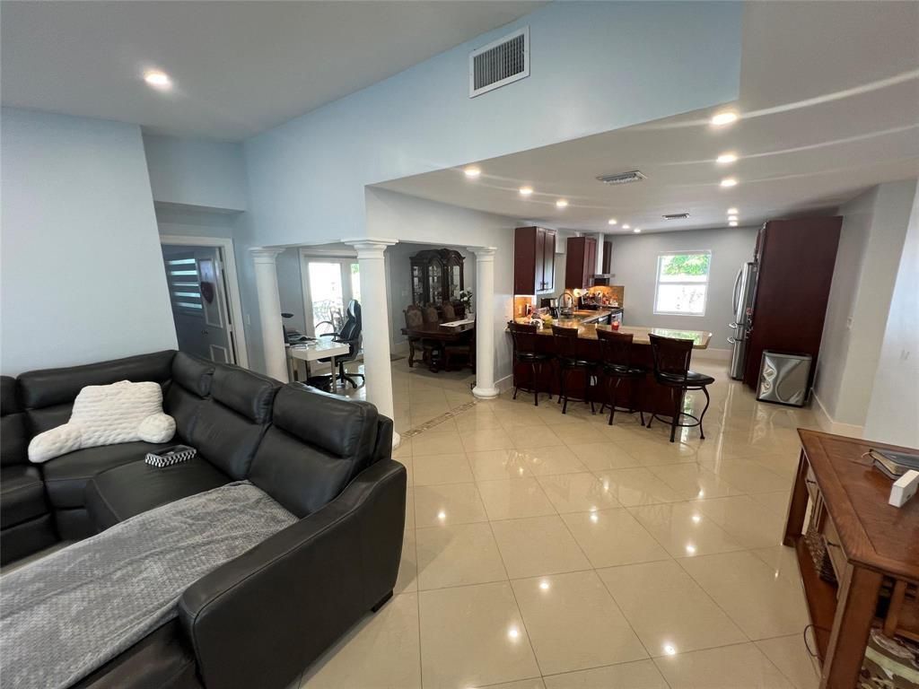 115 SW 34th Avenue, Deerfield Beach, FL 33442