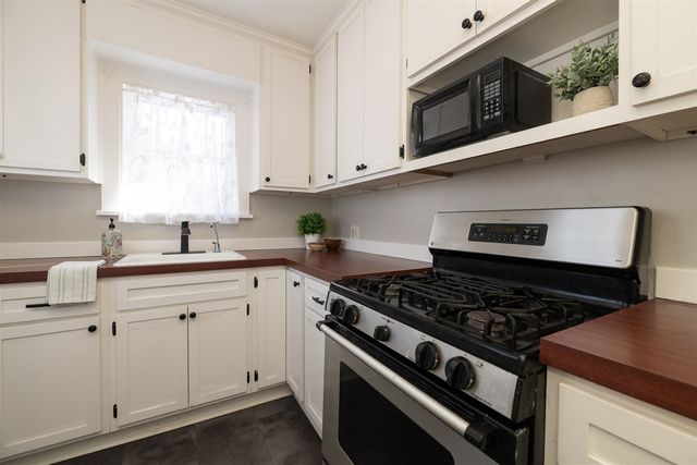 2132 Amherst Avenue, Kalamazoo, MI 49008