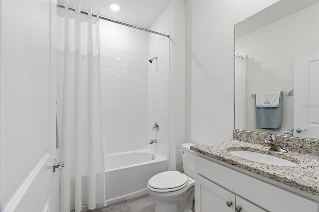 3827 MOSSY LIMB COURT, Palmetto, FL 34221