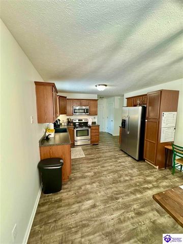 244 Blossom Lane, Elizabethtown, KY 42701