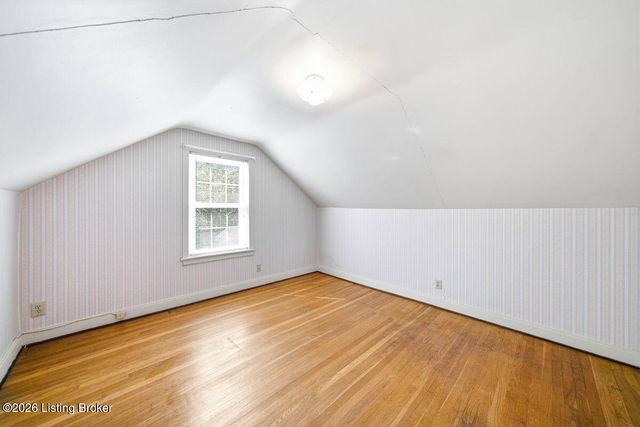4003 Carol Rd, Louisville, KY 40218