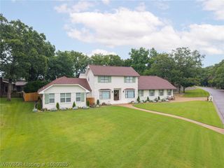 10308 Stoneleige Street, Fort Smith, AR 72908