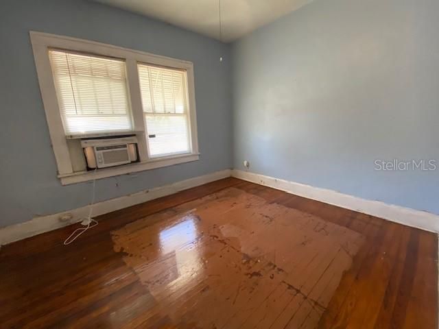 1960 4TH AVENUE N, St Petersburg, FL 33713