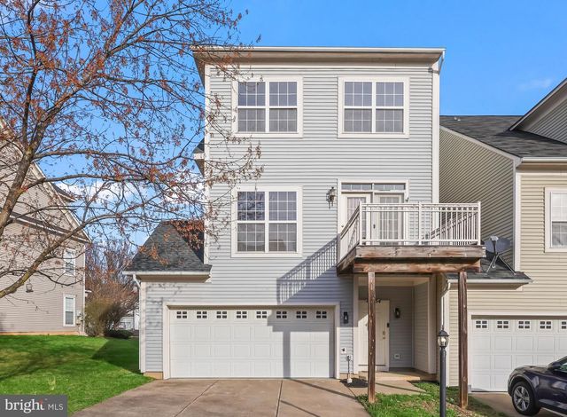 16454 KENNEWEG CT, Woodbridge, VA 22191