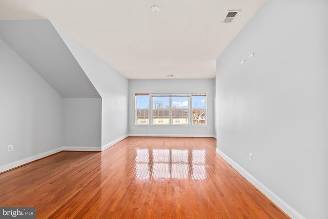 16454 KENNEWEG CT, Woodbridge, VA 22191