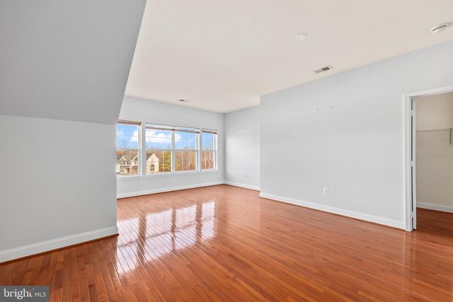 16454 KENNEWEG CT, Woodbridge, VA 22191