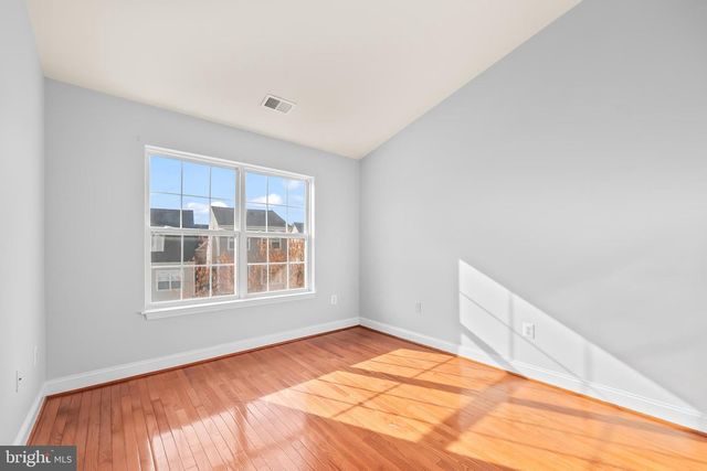 16454 KENNEWEG CT, Woodbridge, VA 22191