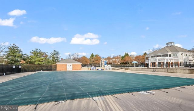 16454 KENNEWEG CT, Woodbridge, VA 22191