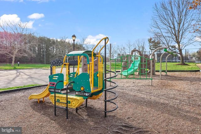 16454 KENNEWEG CT, Woodbridge, VA 22191