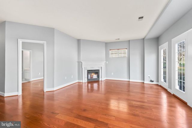 16454 KENNEWEG CT, Woodbridge, VA 22191