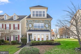 16454 KENNEWEG CT, Woodbridge, VA 22191