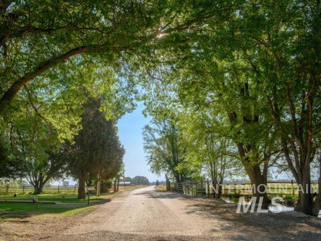 6891 W 2000 S, Rexburg, ID 83440 photo 25