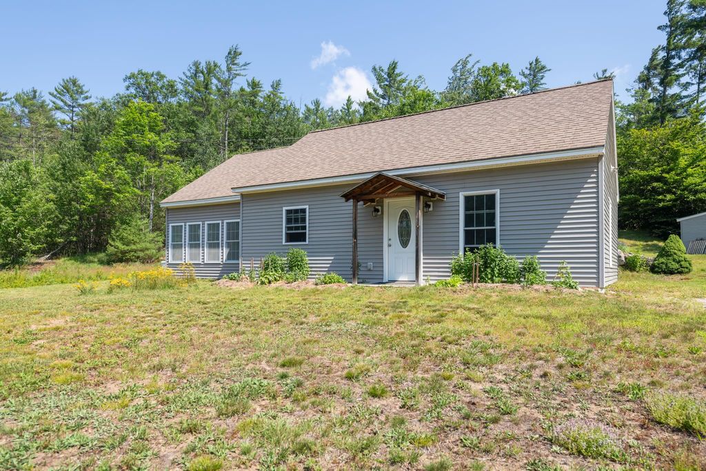 529 US Route 4, Danbury, NH 03230